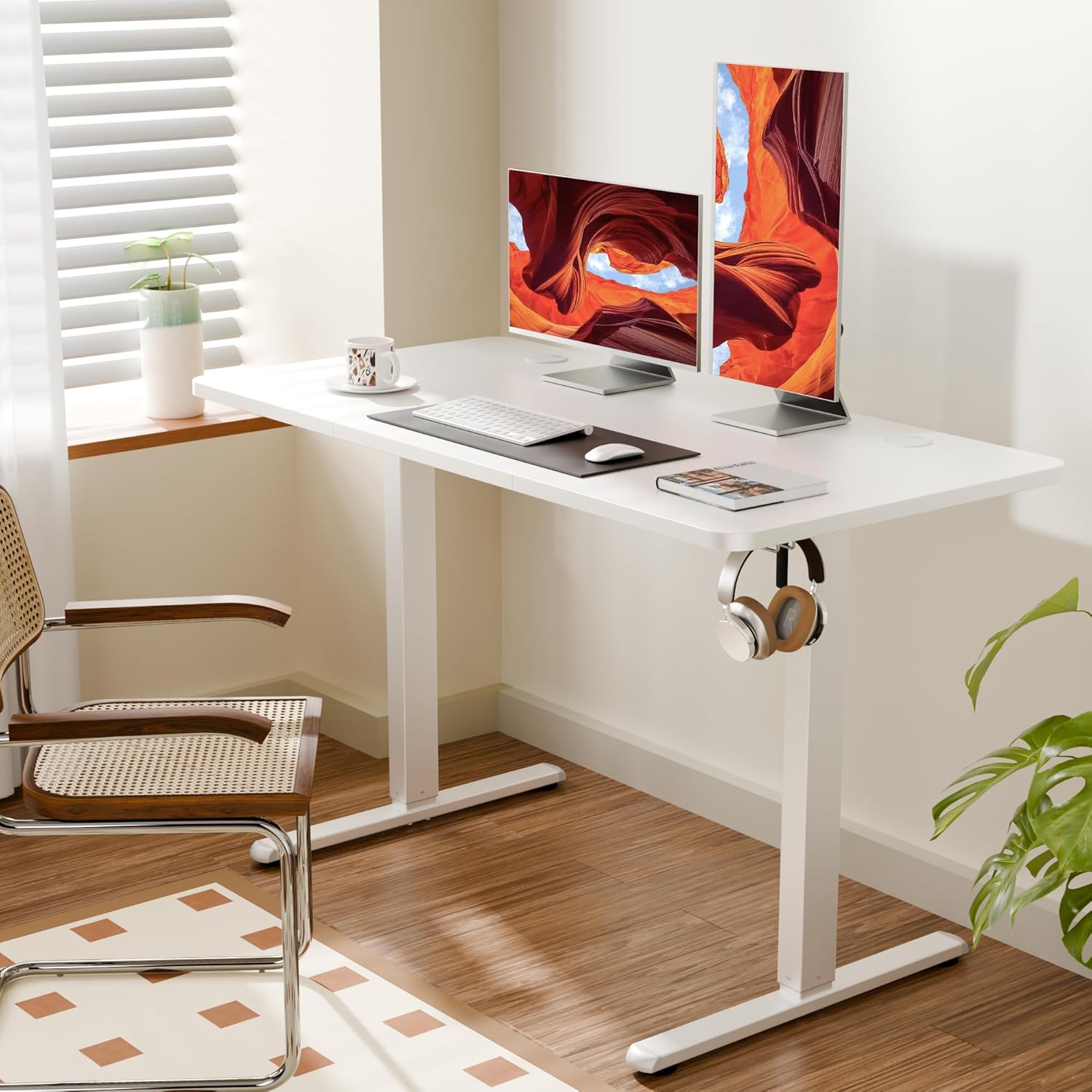 Electric Standing Desk – Height Adjustable