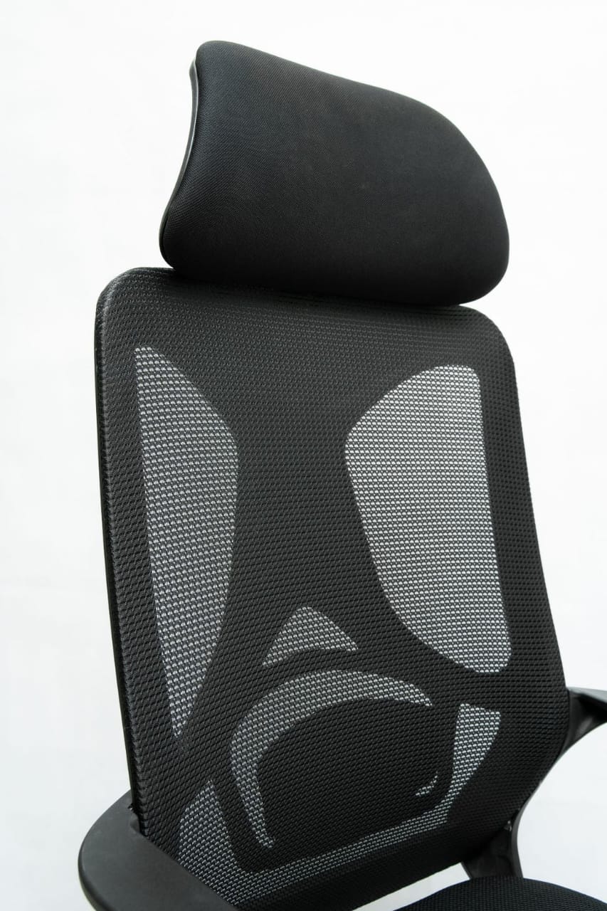 M12 Mesh Office Chair – Adjustable Headrest & Height